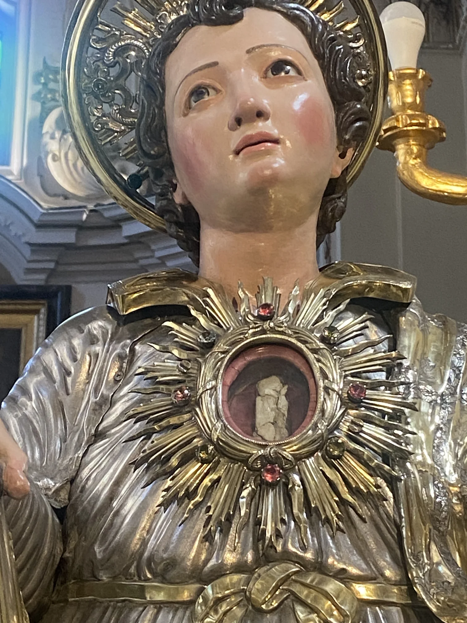 La statua di San Pantaleone